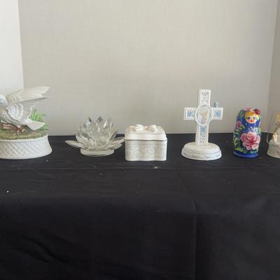 Decorative Collectible Figurines & Keepsakes Lot – Birds, Cross, Praying Hands, Nesting Dolls & More