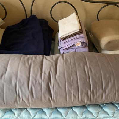 Bedding Bundle-Pillows, Sheets, and More!