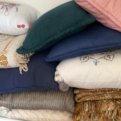 Assorted Decorative Throw Pillows With Air Mattress And Sheets- Enhance Your Home Decor!