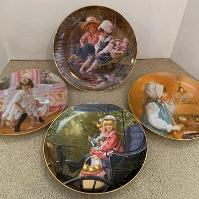 Sandra Kuck Porcelain Plates