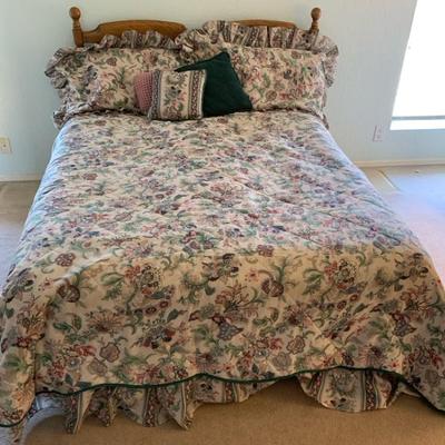 Queen Bed And Frame 