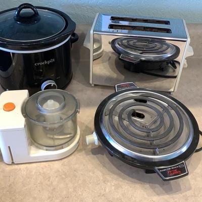 Small Crockpot, Hot Plate, Toaster And Chopper