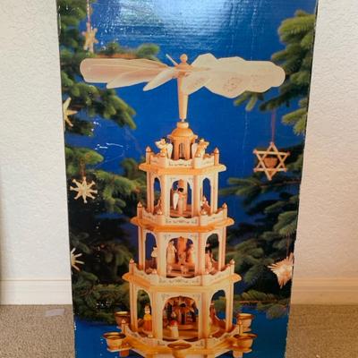 Weignachts- Pyramide Wooden Display