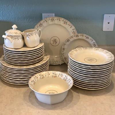 Mikasa Country English Dinner Ware