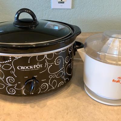 Crockpot And Juicer