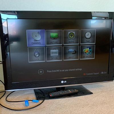 32 Inch Rotatable LG TV