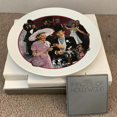 Avon Fine Collectibles Christmas Set