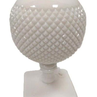 WEST MORELAND ENGLISH HOBNAIL IVY BALL VASE
