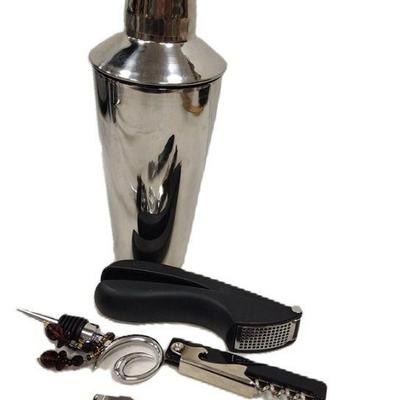 NEWER COCKTAIL SET