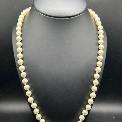22” Faux Pearl Necklace
