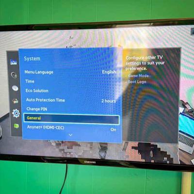 Samsung 32" LED TV (Model HG32NB670BF)
