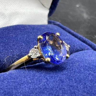 18KT Gold Tanzanite Ring with Diamond Accents

