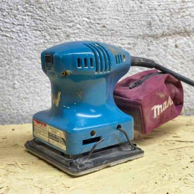 Makita Finishing Sander
