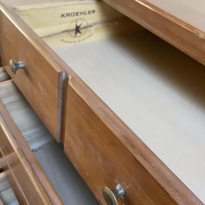Mid-Century Modern Kroehler “Custom Crafted” Dresser – Oak/Walnut Vintage Storage by Kroehler Manufa