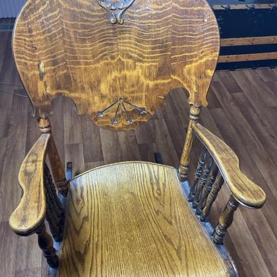 Antique Sheboygan Chair Co. Wooden Rocking Chair – Early 20th Century American Craftsmanship