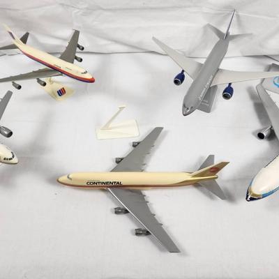 Collection of Diecast Airline Models – United Boeing 777-200, Continental A300 & 747, Eastern L-1011