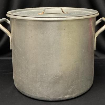 Large "Wear Ever"  Aluminum Pot