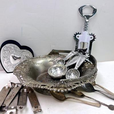 Kitchen Utensil Assortment 