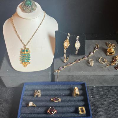 Owl-tastic Costume Jewelry