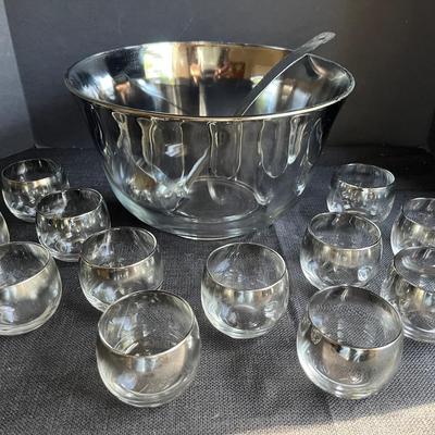 Dorothy Thorpe STYLE Smoked Punch Bowl & 12 Cups