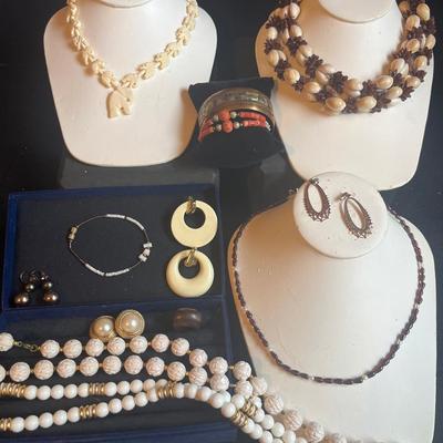 White Shells And Beads Jewelry