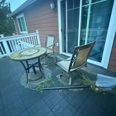 Patio table with 2 chairs