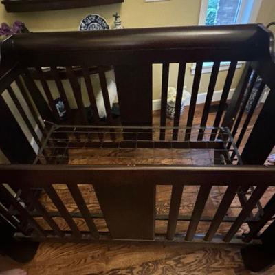 Convertible crib, toddler bed, twin bed