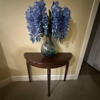 Halfmoon table