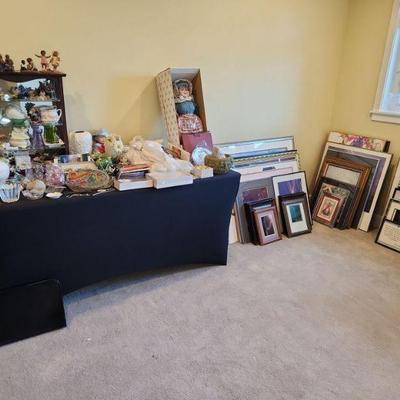 Toys & frames