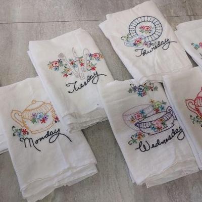 vintage days of week towels