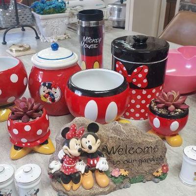 Mickey/minnie collection