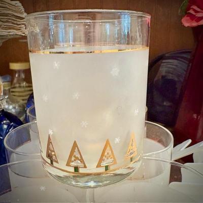 Six Culver gold & white drinking glasses