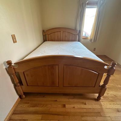 Queen Bed With Mattress 