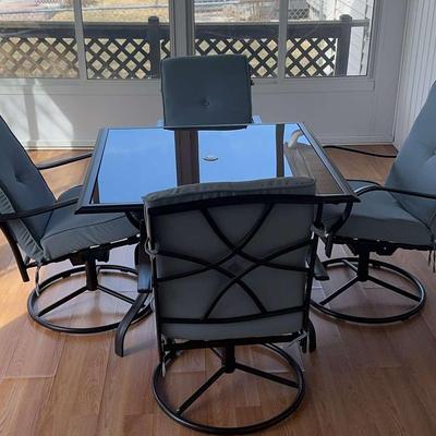 Cute Patio Set