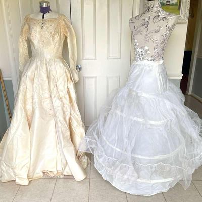 Fabulous Late 1950's Wedding Dress with Hoop Skirt Crinoline/Petticoat, Bustle, Veil 