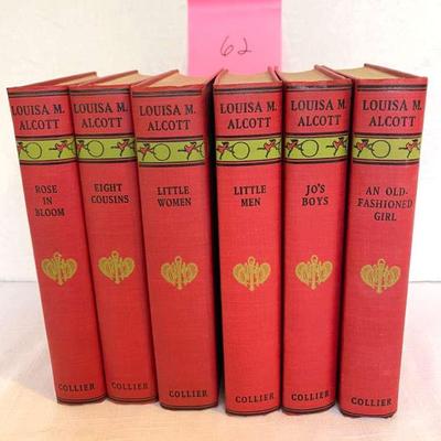 Nice Vintage Set Of Louisa May Alcott Books In Very Good Condition
