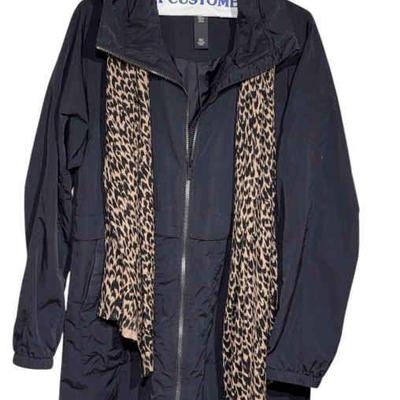 Lululemon jacket animal print scarf & nike boots