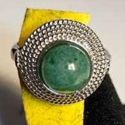 Sterling Silver Ring With Green Stone Sz 6
