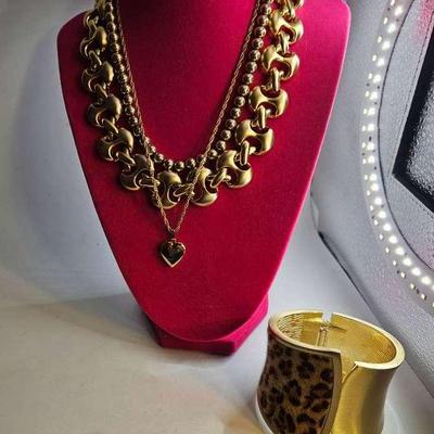 Goldtone Lot - Necklaces And Pendants