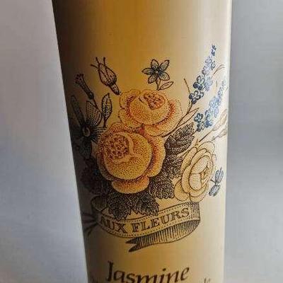Aux Fleurs Jasmine Petal Silk Luxury Talc