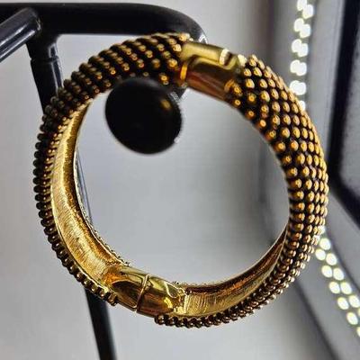 Vintage Goldtone and black Bangle Bracelet 