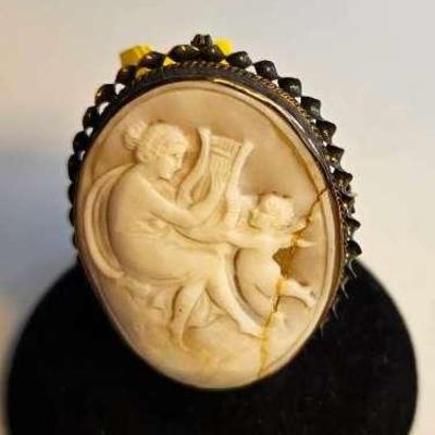 Victorian Carved Shell  Cameo Brooch Pendant With A Crack
