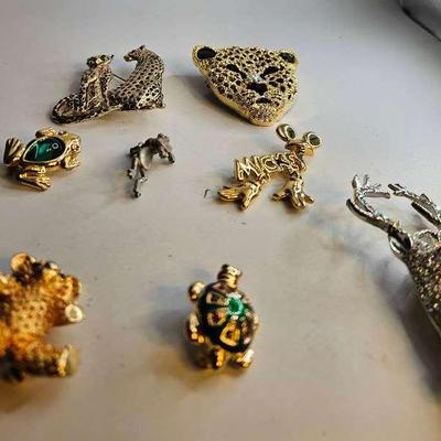 Animal Lot Brooches And Earring 