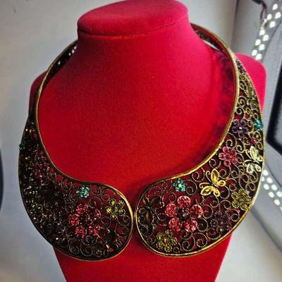 OPC CN Clamp Collar Necklace