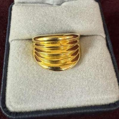 18kt gold ring