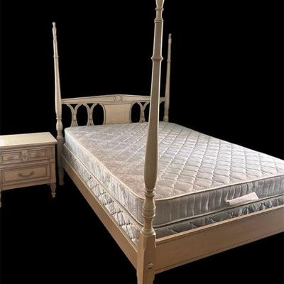 Dixie poster bed nightstand