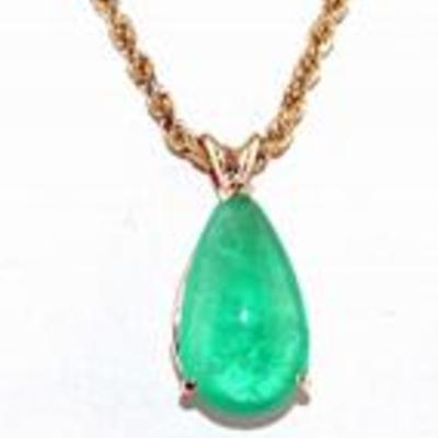 Emerald and gold necklace