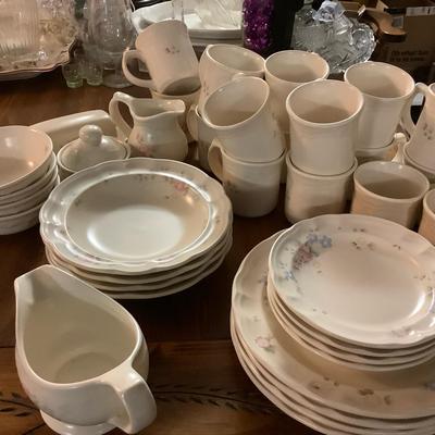 Pfltzgraff China Set Tea Rose Pattern