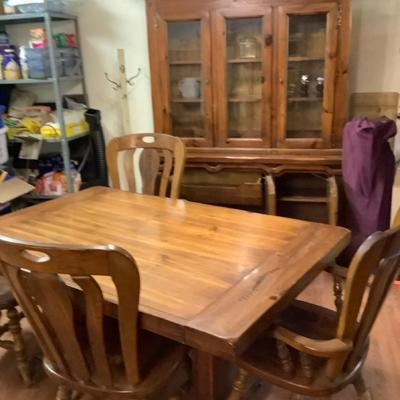 Vintage 1964 Lane Dining room table and hutch