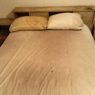 Queen Bed And Mattress 